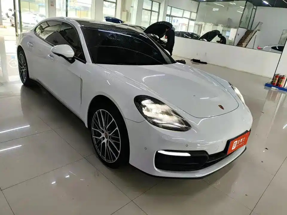 Porsche Panamera — миниатюра 2