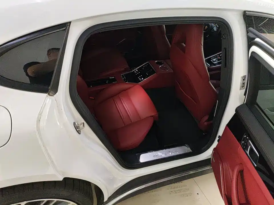Porsche Panamera — миниатюра 6