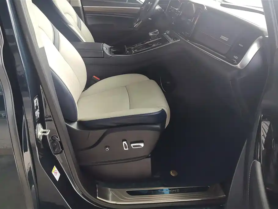 GAC M8 2021 390T Premium