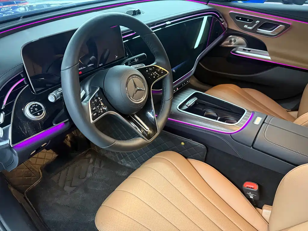 Mercedes-Benz E-Class — миниатюра 6