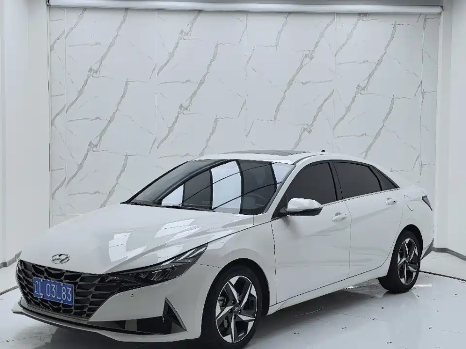 Hyundai Elantra 2023