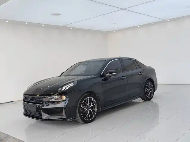2020 Lynk & Co 03