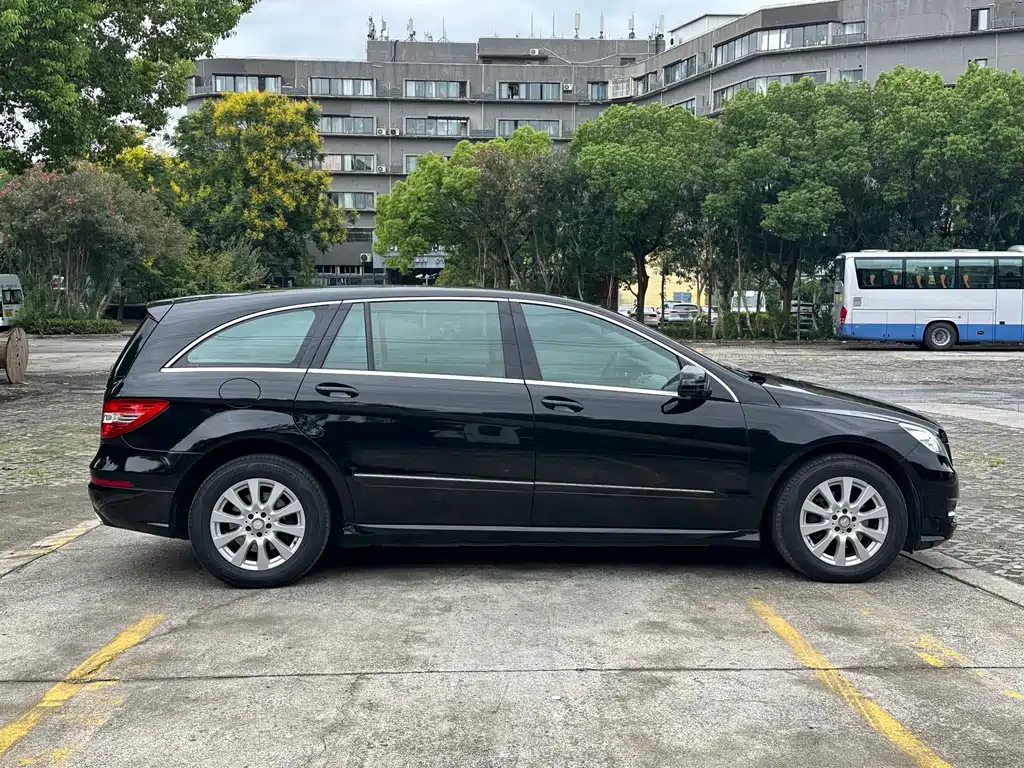 Mercedes-Benz R-Class — миниатюра 8