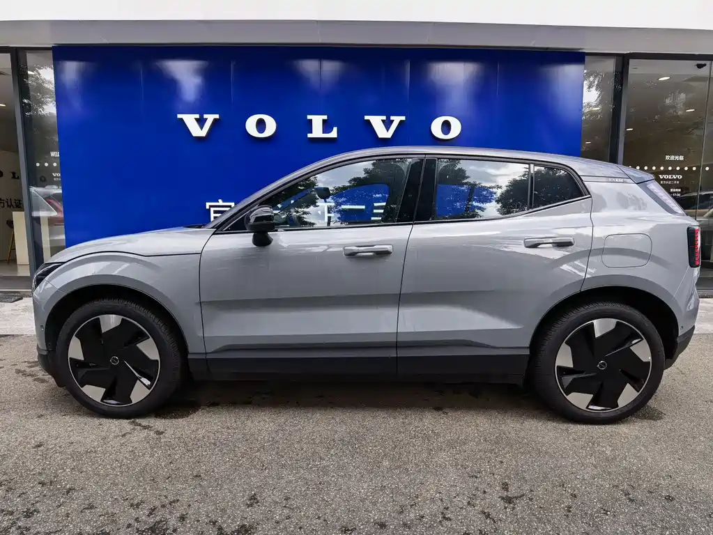 Volvo EX30 — миниатюра 4