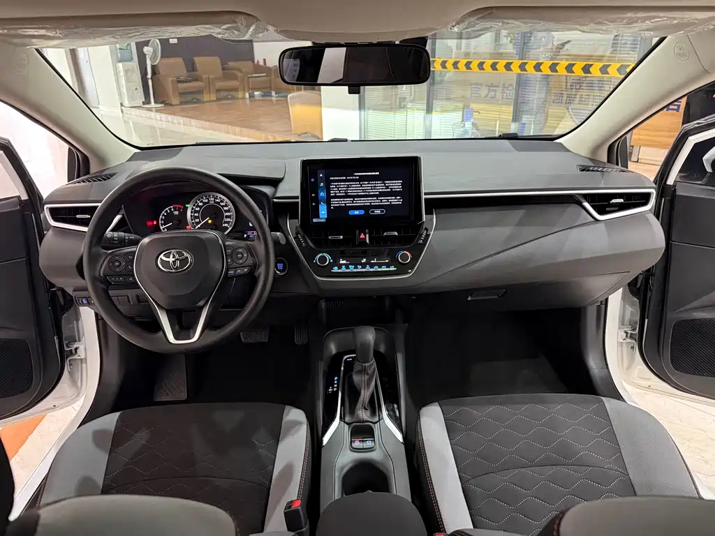 Toyota Corolla — миниатюра 12