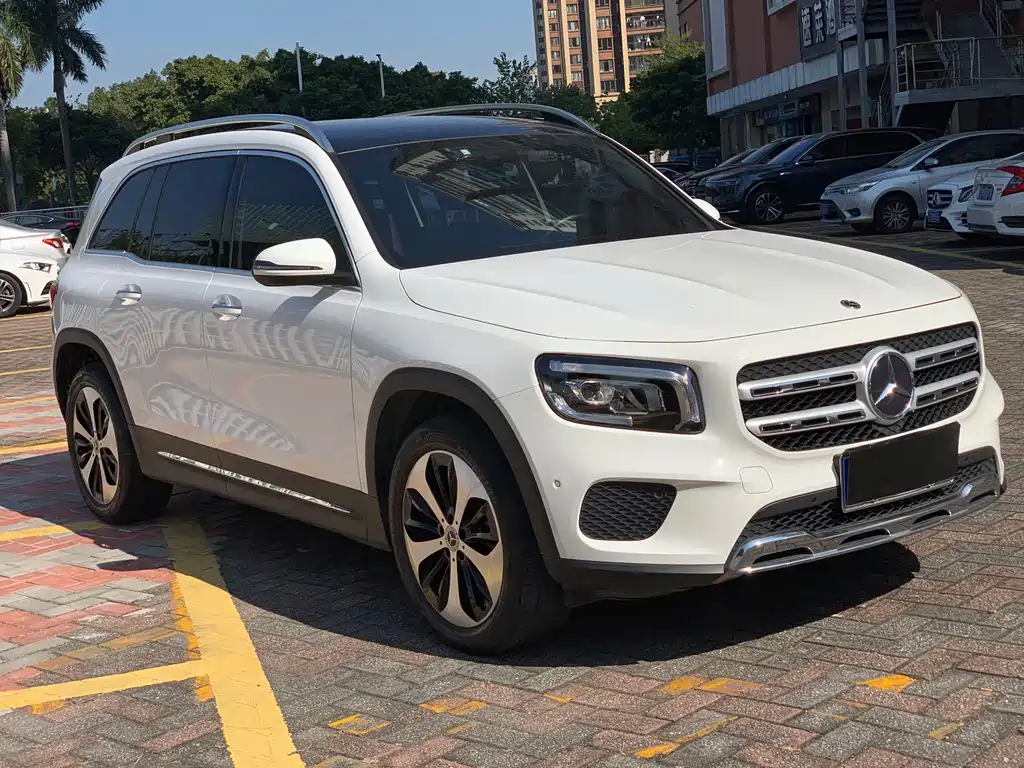 Mercedes-Benz GLB 2022 — фото 3