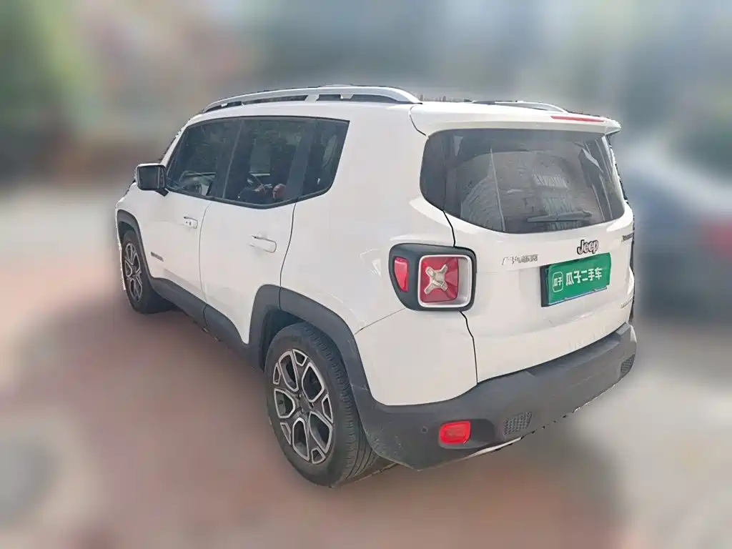 Jeep Renegade — миниатюра 6