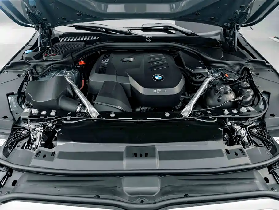 BMW 5 Series — миниатюра 26