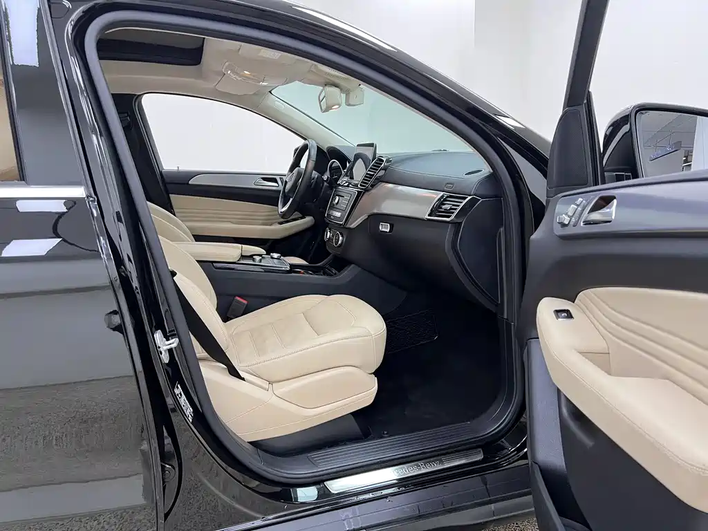 MERCEDES-BENZ GLE COUPE