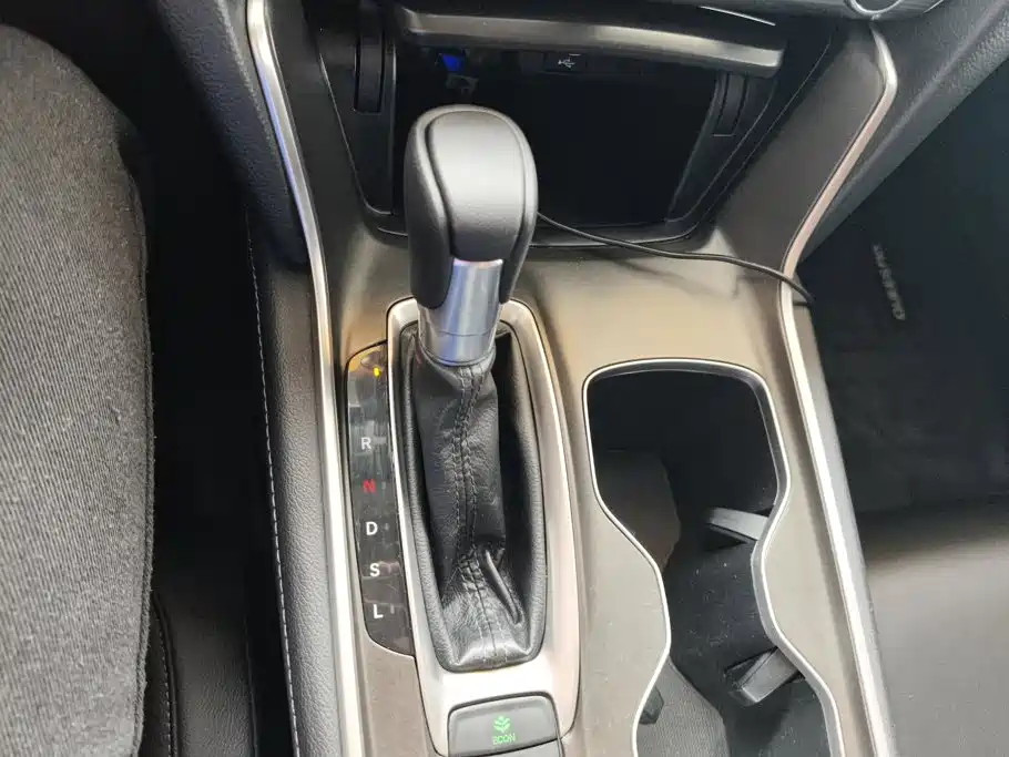 Honda Accord — миниатюра 16