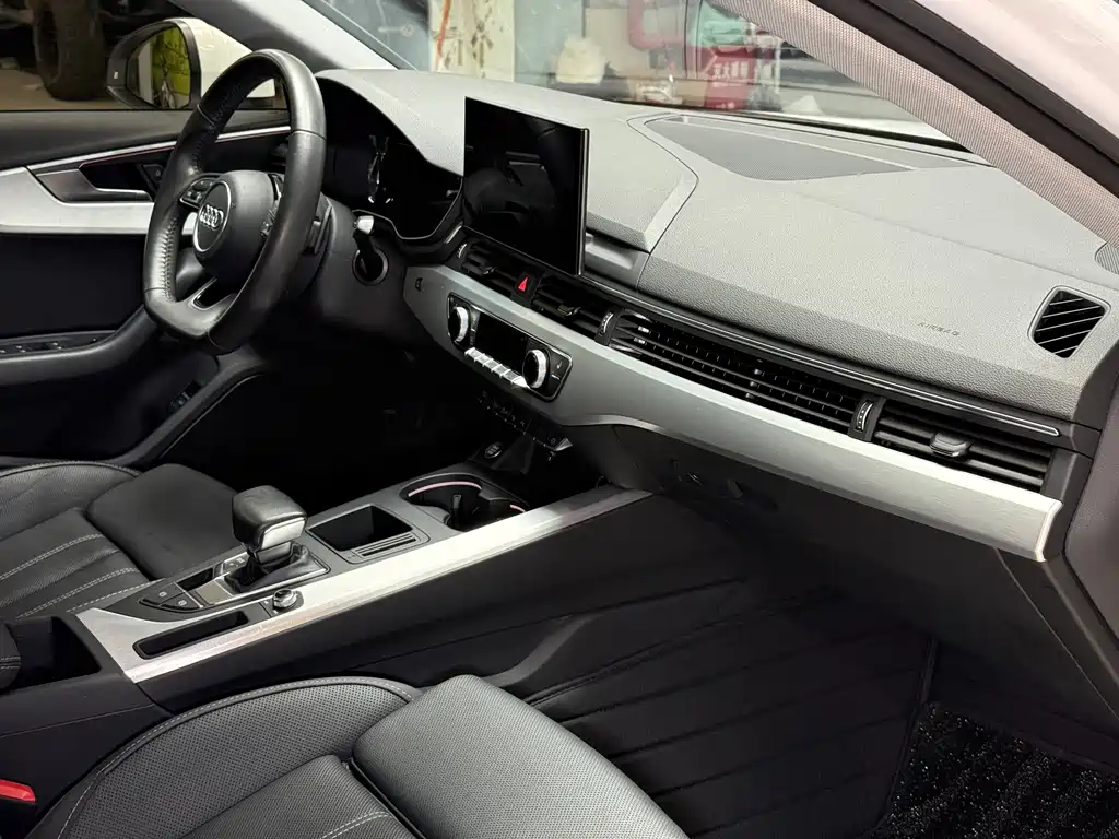 Audi A4L — миниатюра 22