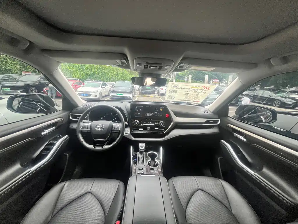 Toyota Highlander 2024 380T Luxury 7 мест