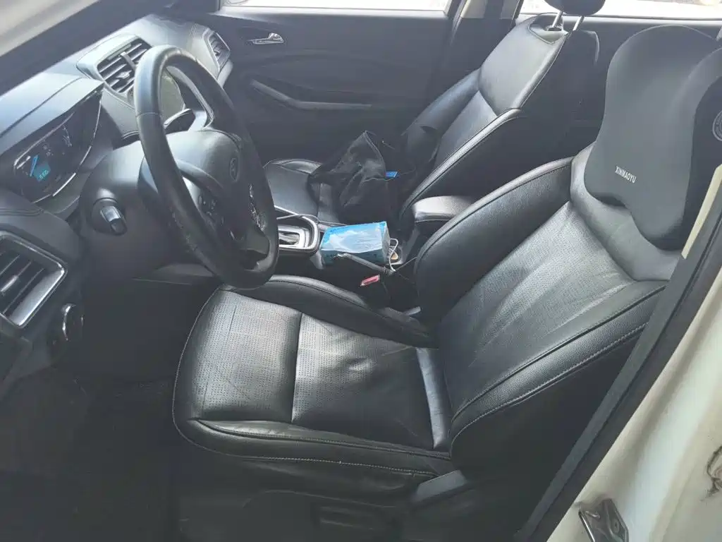 Ford Escort — миниатюра 11