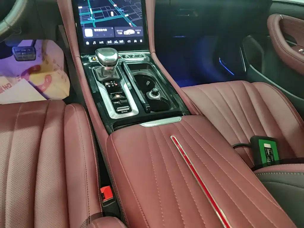 Hongqi Hongqi H5 — миниатюра 14