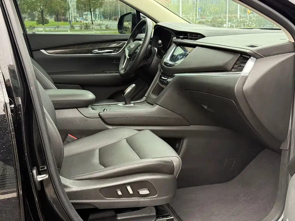 Cadillac XT5 2018 28T Luxury