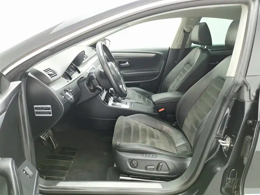 Volkswagen FAW - Passat CC CC 2011 2.0TSI