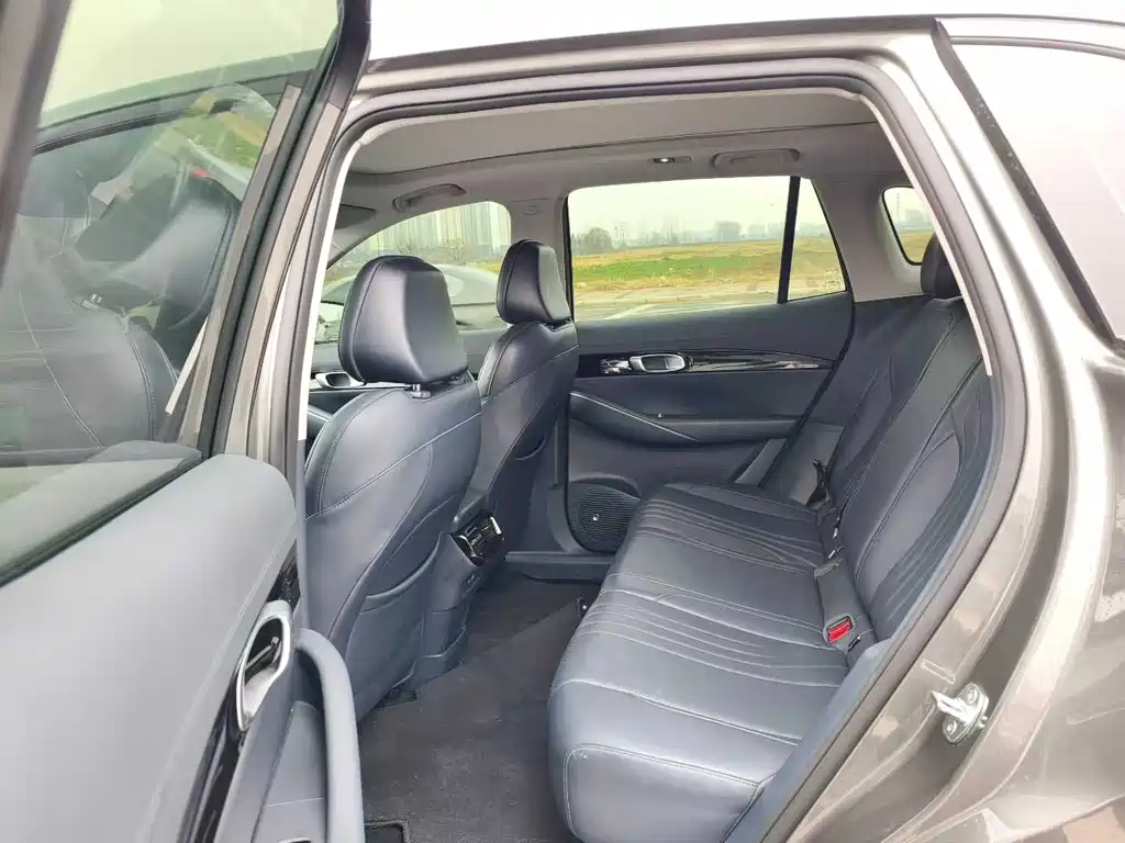 GEELY GALAXY GALAXY E5