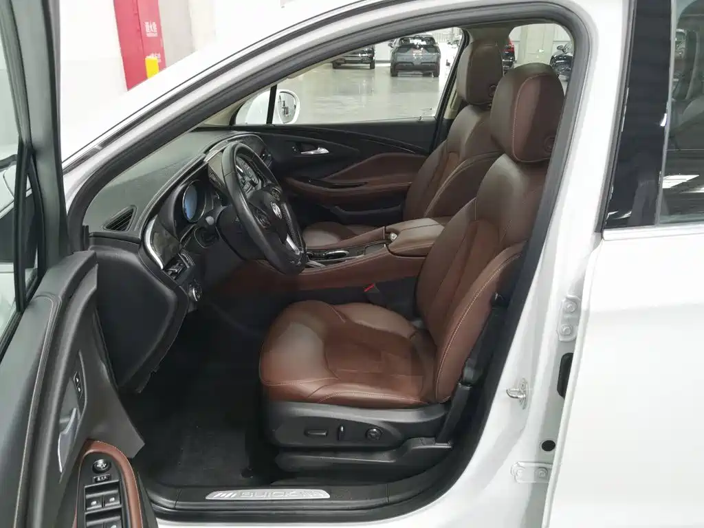 Buick Envision Plus — миниатюра 10
