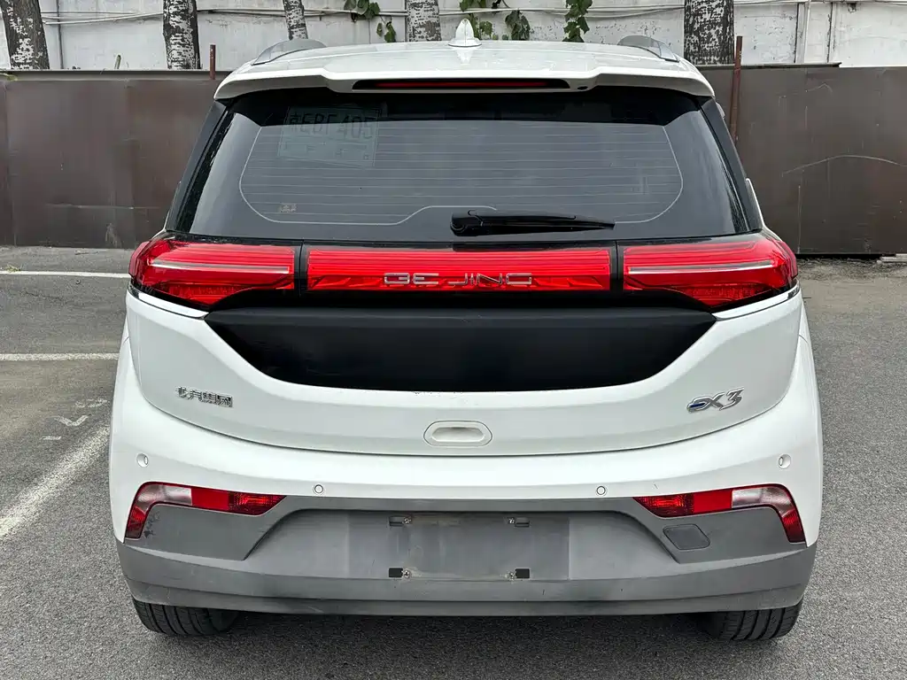 BAIC EX3 — миниатюра 5