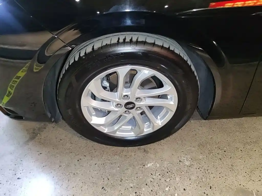 Ford Mondeo — миниатюра 25