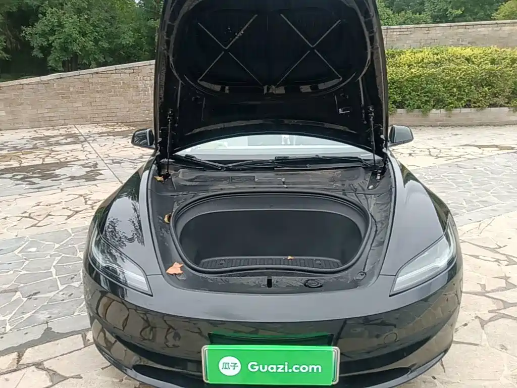 Tesla Model 3 — миниатюра 20