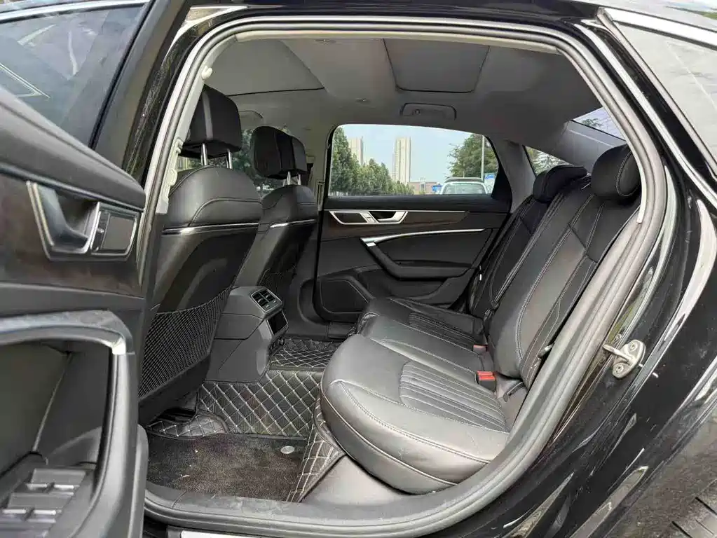 Audi A6L 2023 45 TFSI quattro Premium