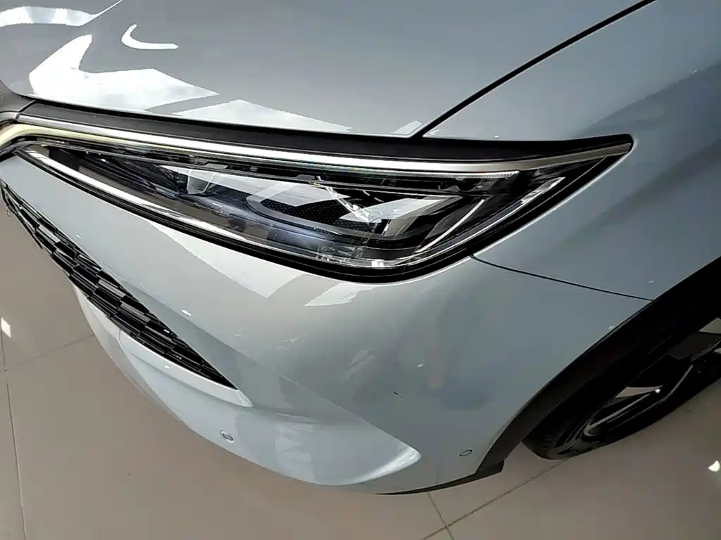BYD L DM-i — миниатюра 24