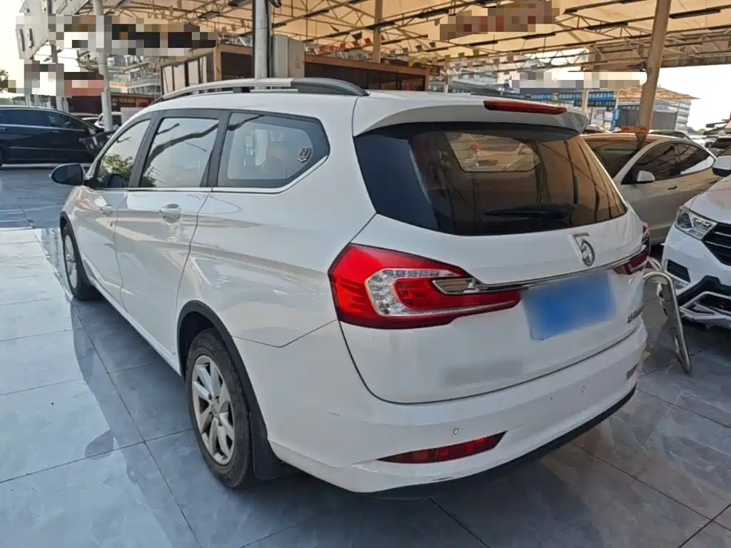 Baojun 310W — миниатюра 5