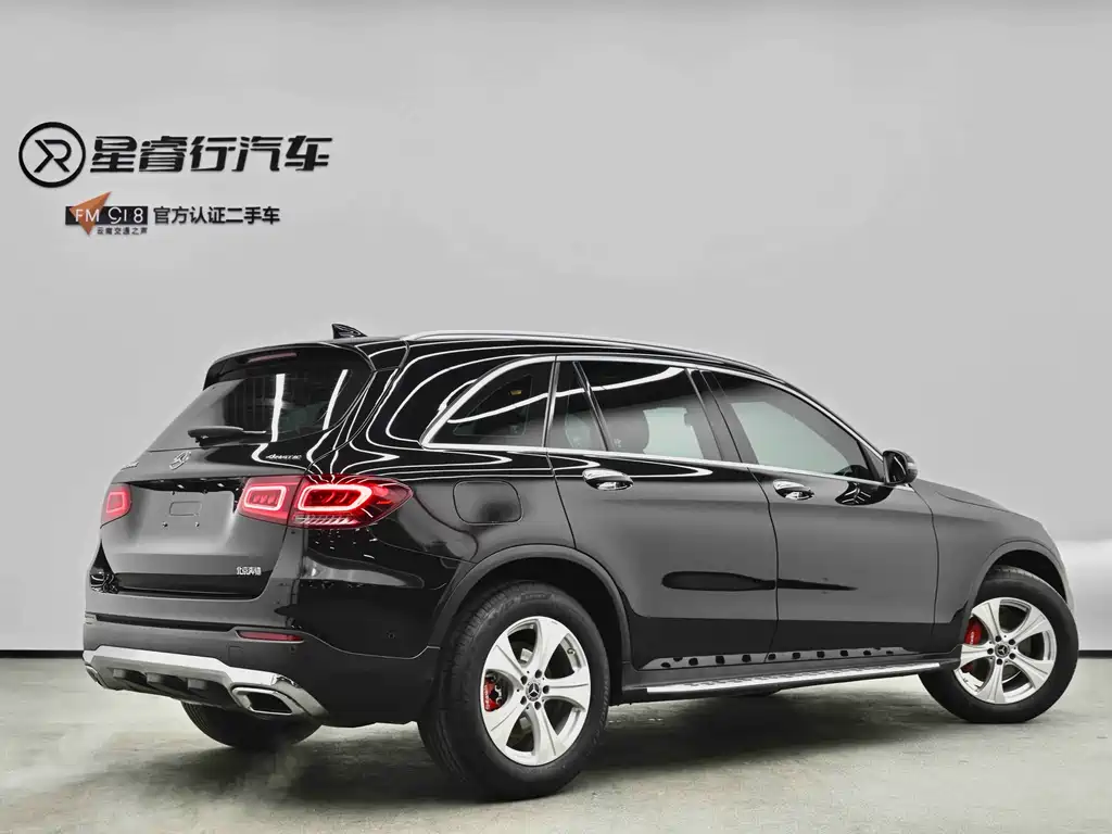 MERCEDES-BENZ GLC