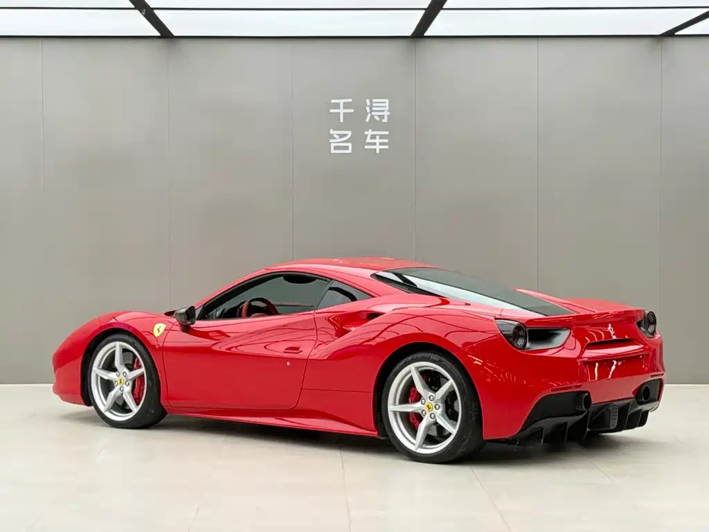 Ferrari 488 — миниатюра 12