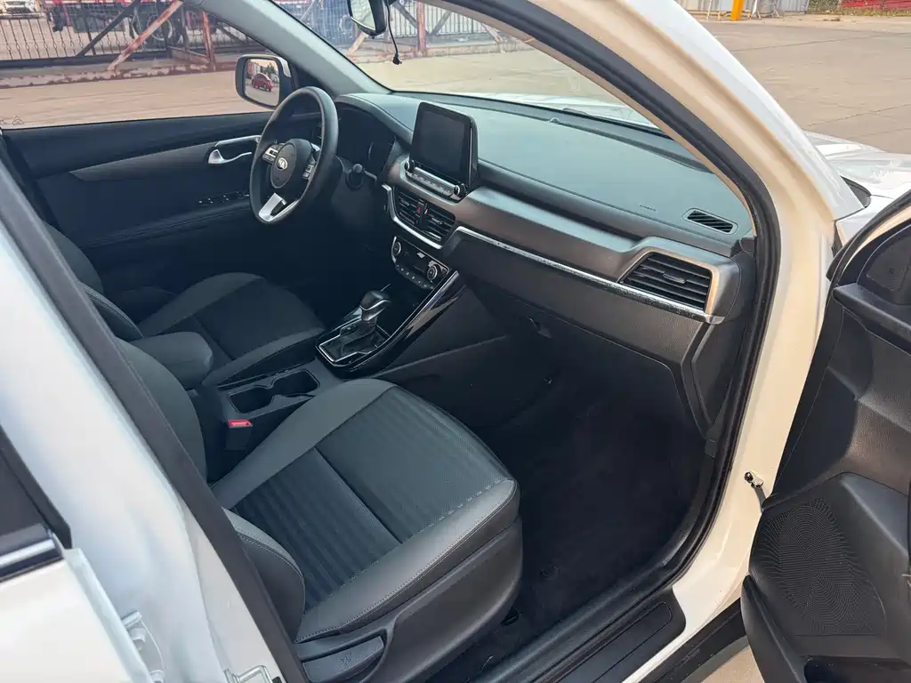 Kia Sportage — миниатюра 4