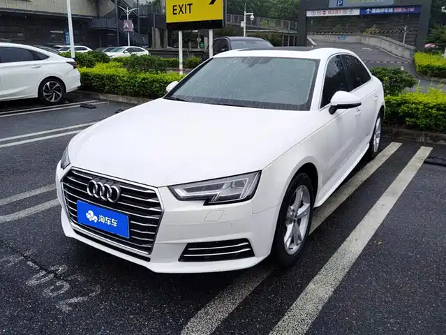 AUDI  A4L 2017