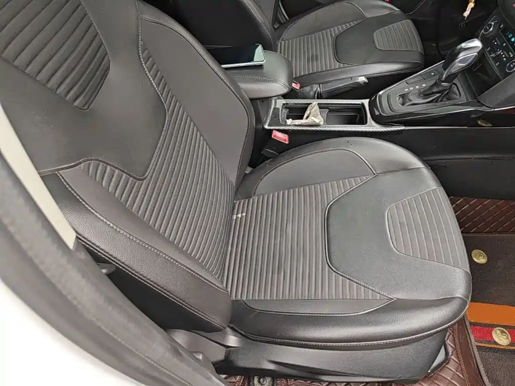 Ford Focus — миниатюра 25