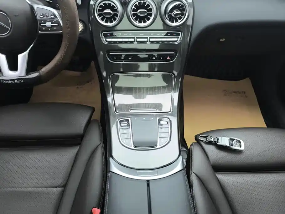 Mercedes-Benz GLC — миниатюра 16