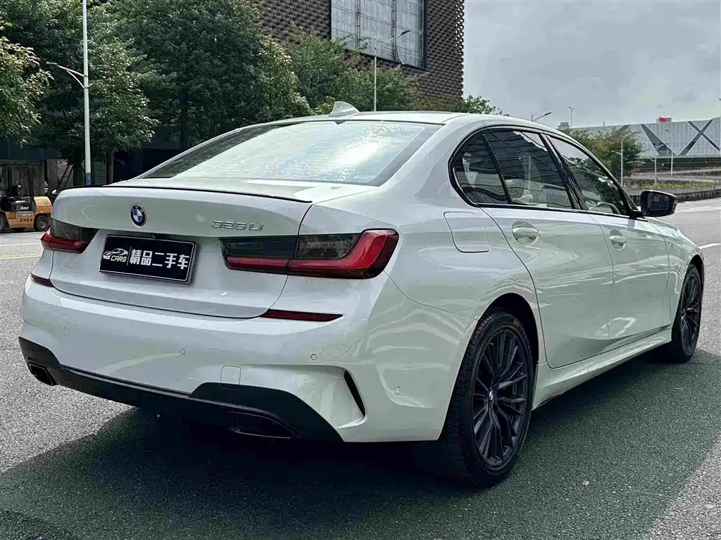BMW 3 Series — миниатюра 7