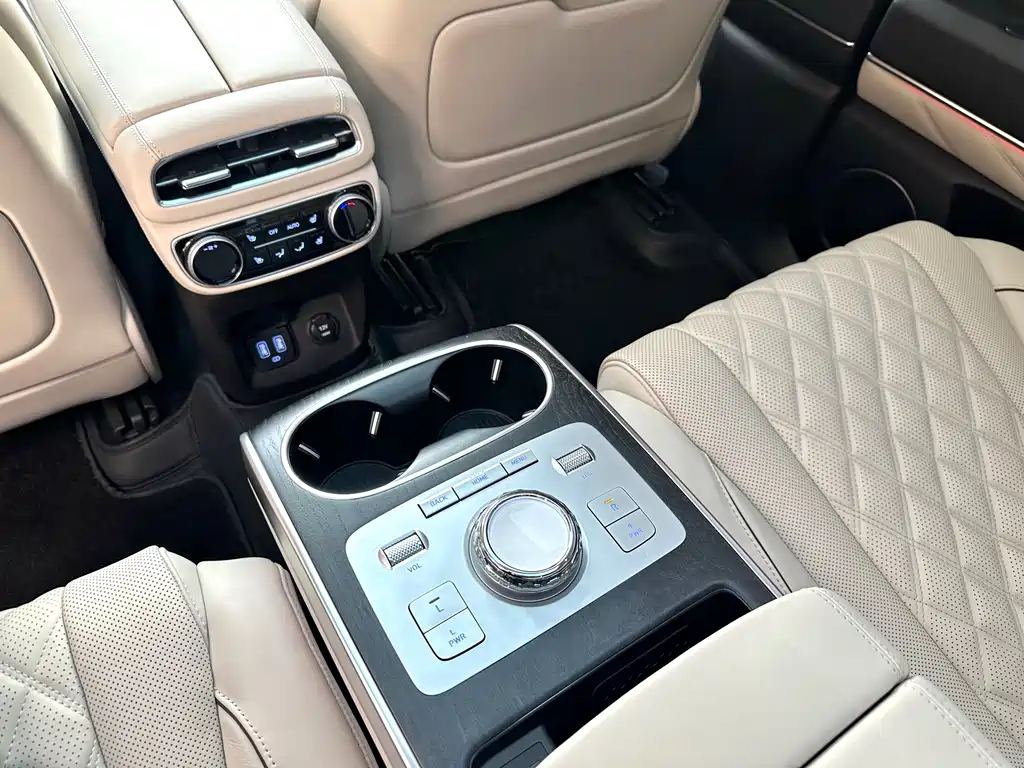 Genesis GV80 — миниатюра 11