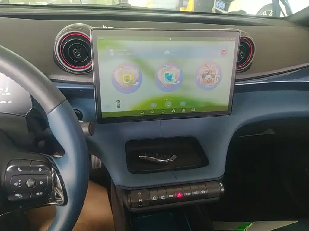 BYD Dolphin — миниатюра 13