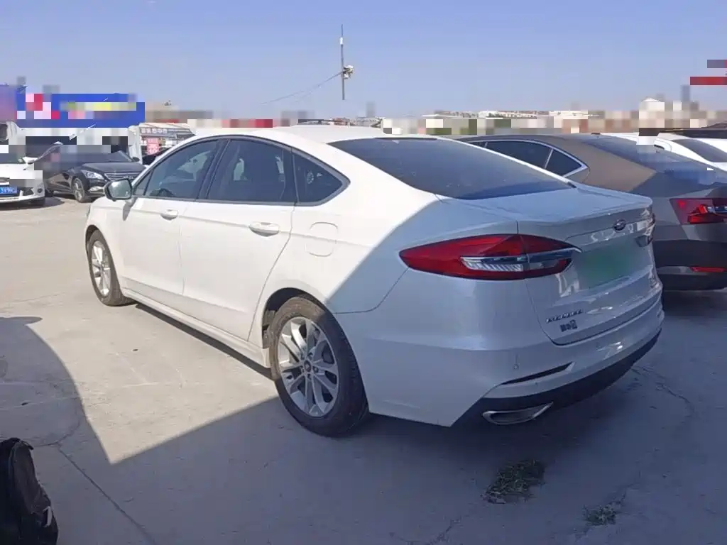 Ford Mondeo — миниатюра 5