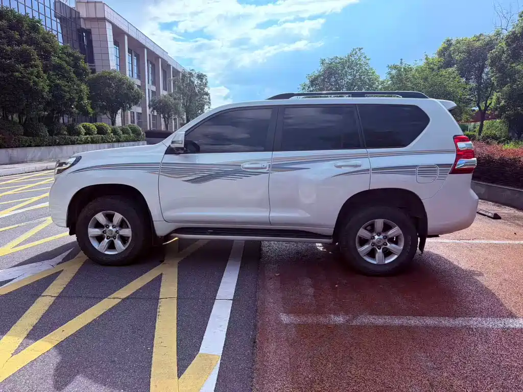 Toyota Land Cruiser Prado 2016 3.5L AT TX-L NAVI