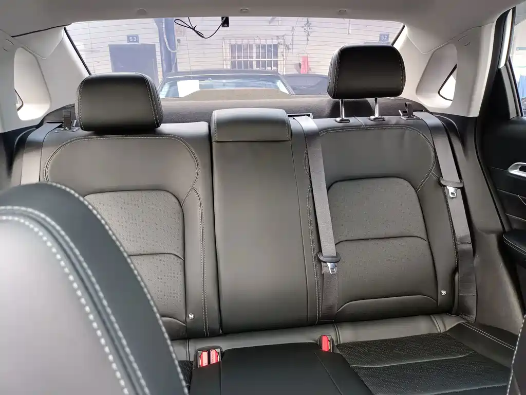 Geely Emgrand — миниатюра 13