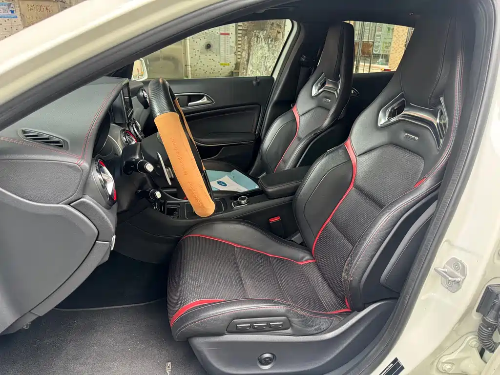 Mercedes-Benz GLA AMG — миниатюра 5