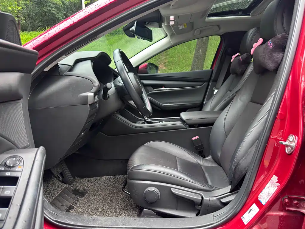 Mazda Mazda3 3 2020 1.5L AT