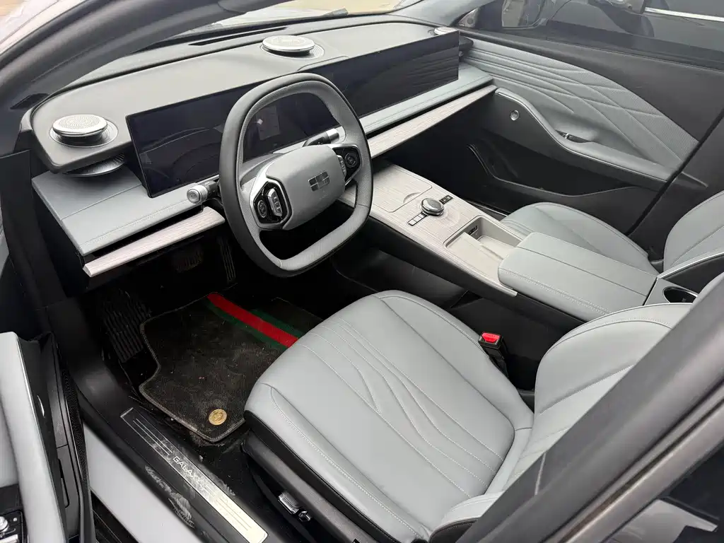 GEELY GALAXY GALAXY E8