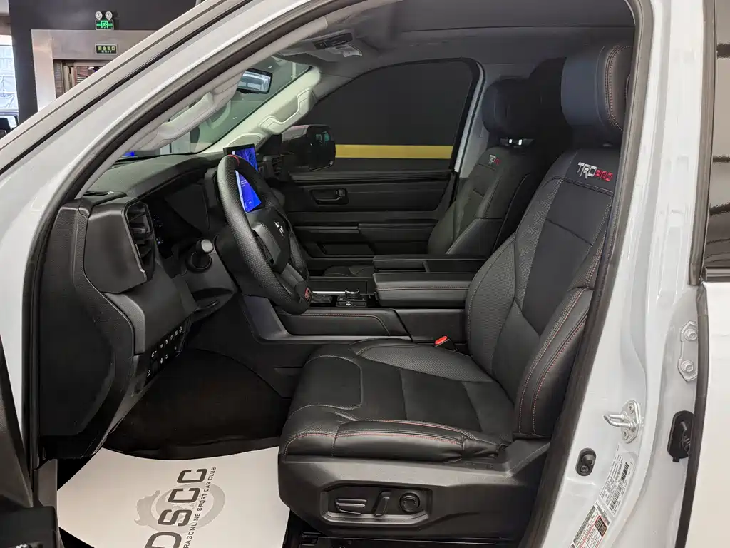 Toyota Sequoia — миниатюра 7