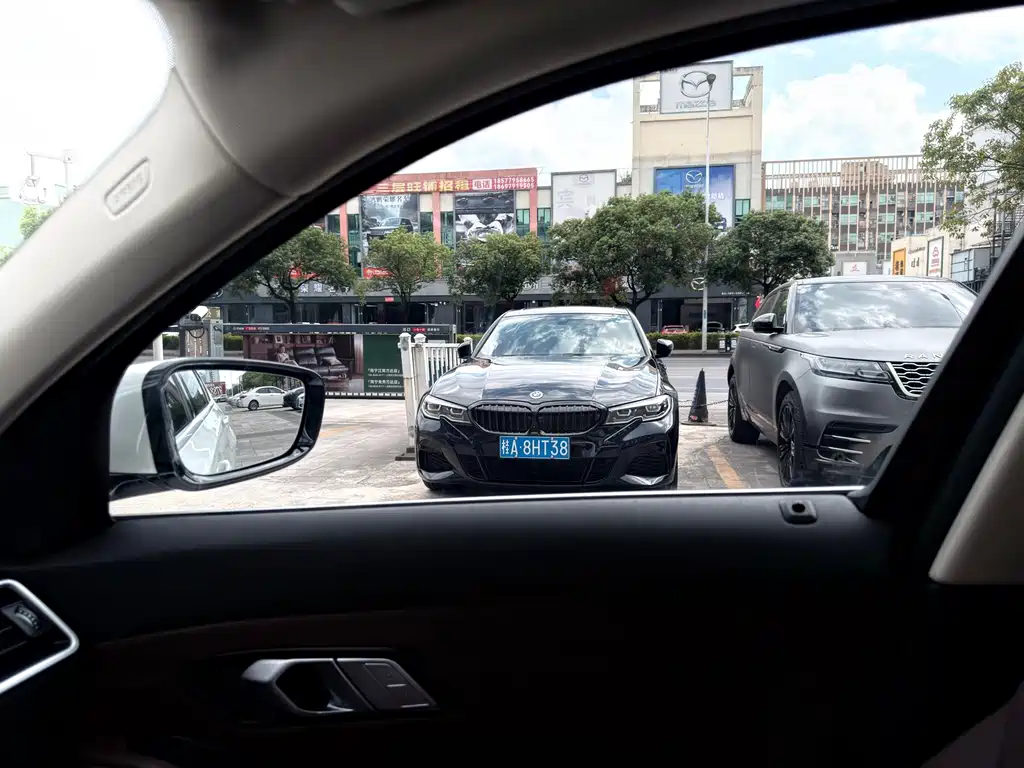 BMW 3 Series — миниатюра 9