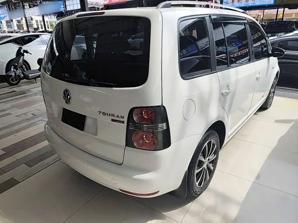 Volkswagen Touran — миниатюра 7