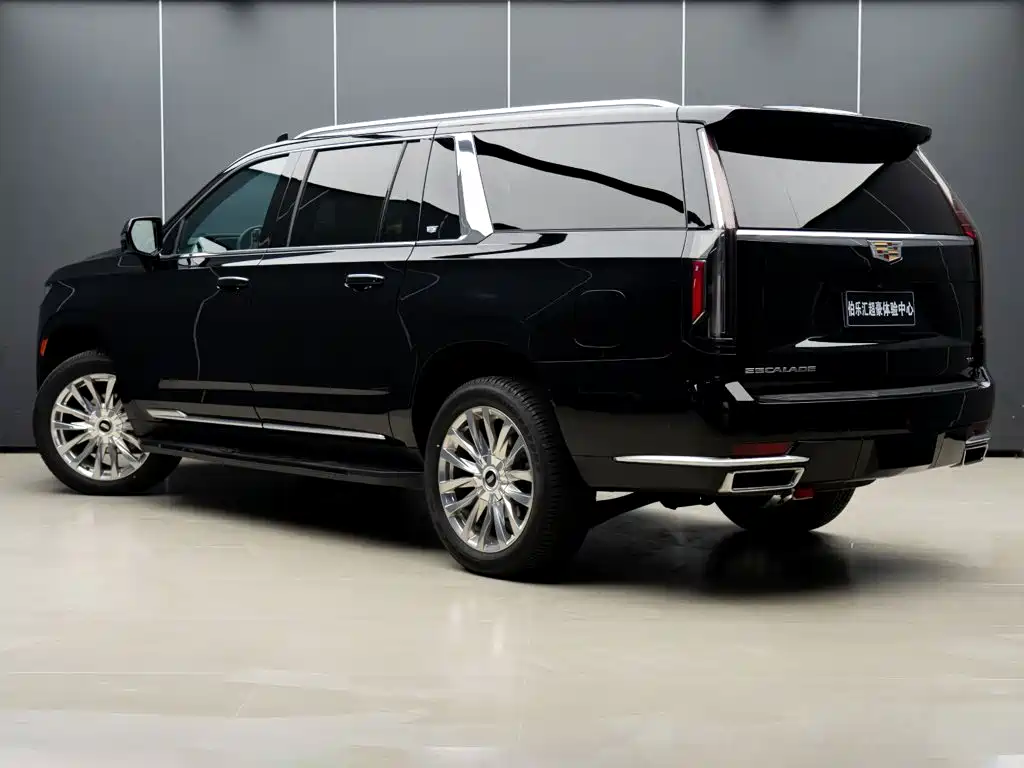 Cadillac Escalade — миниатюра 5