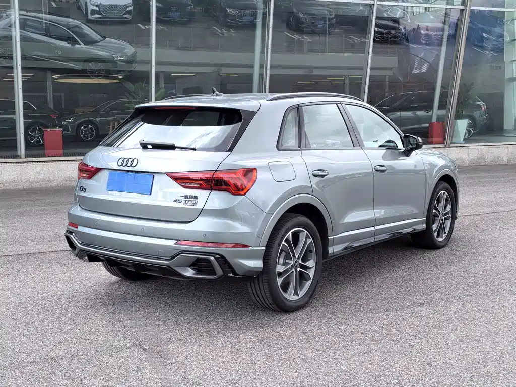 Audi Q3 2023 40 TFSI Fashion