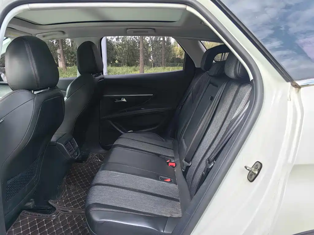 Peugeot 4008 — миниатюра 4