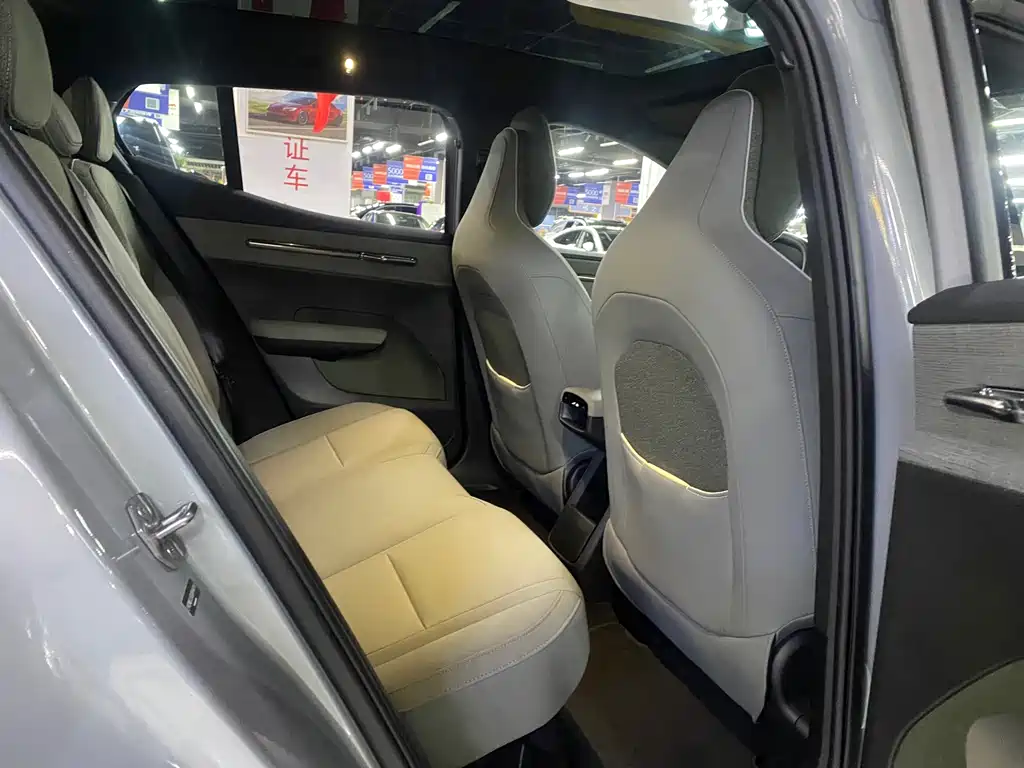 Volvo EX30 — миниатюра 9